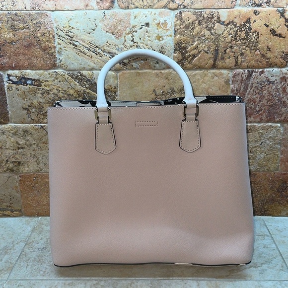 Trina Turk Beige PVC Structured Tote Bag Black White Pink Interior Gold Hardware - Picture 3 of 16